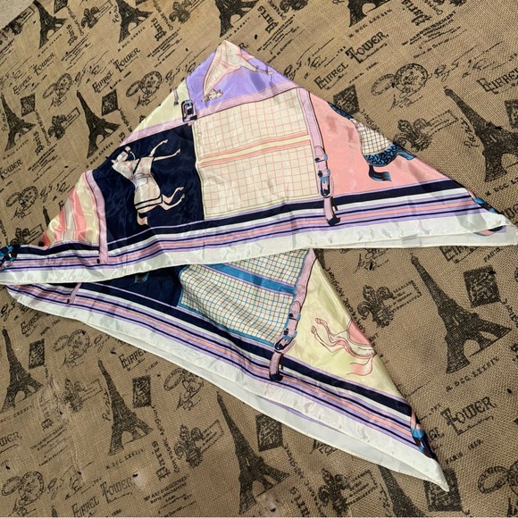Horse Scarf Print Shawl Equestrian Purple Pink Blue Pony Stallion One Size - Picture 9 of 10